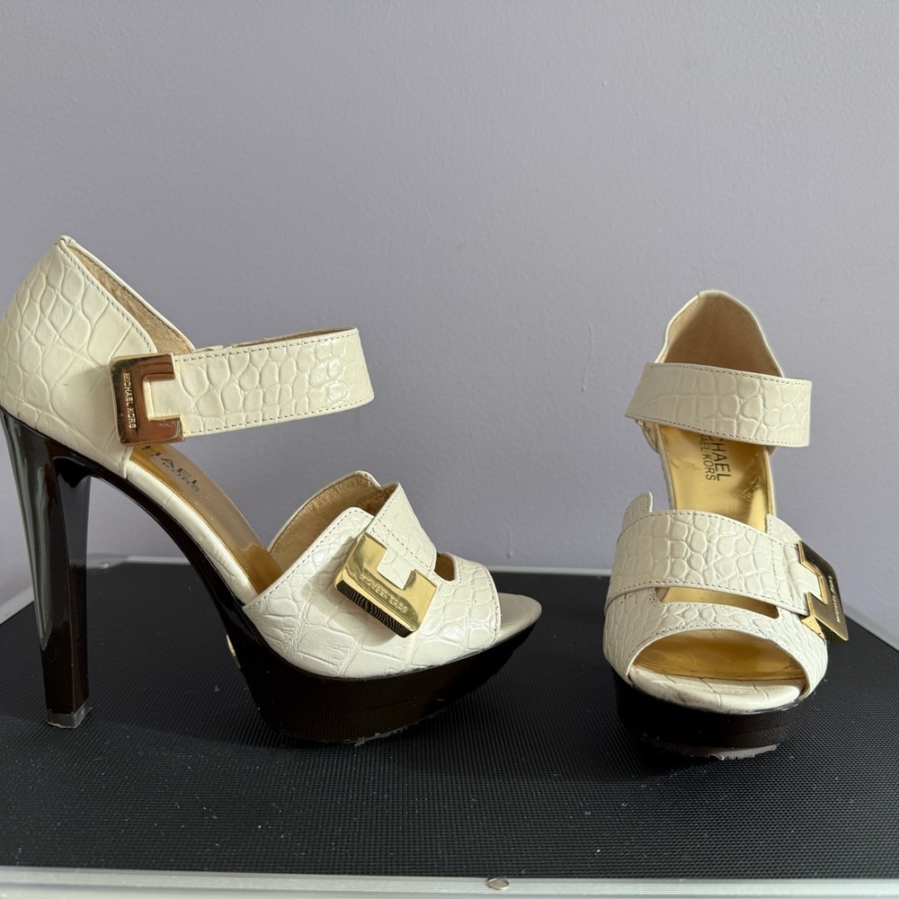 Michael Kors ultra high heels embossed ivory leather size 6